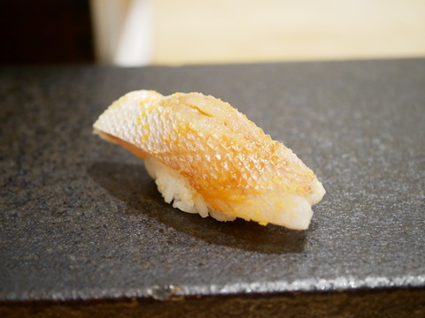 P1620182
