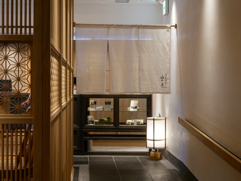 P1470677
