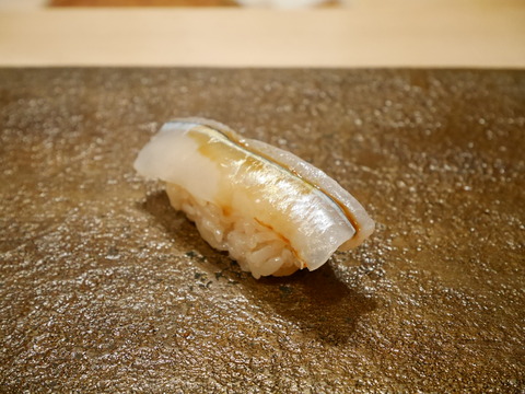 P1340893