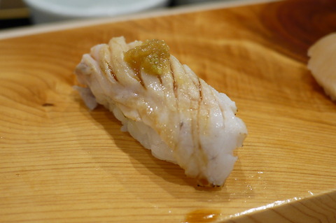 P1540595