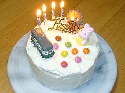 ４歳 お誕生日ケーキ 今日もお菓子つくりました