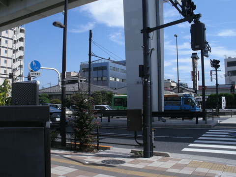 足立区 江北陸橋下交差点 ...