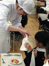 幼稚園での料理マナー講習