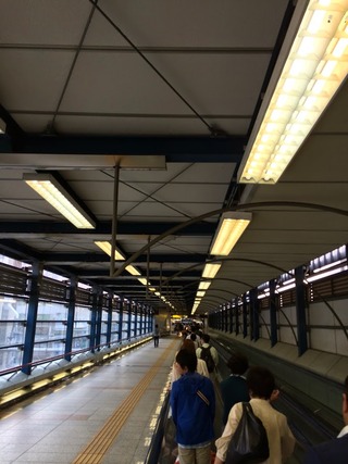 渋谷駅 動く歩道