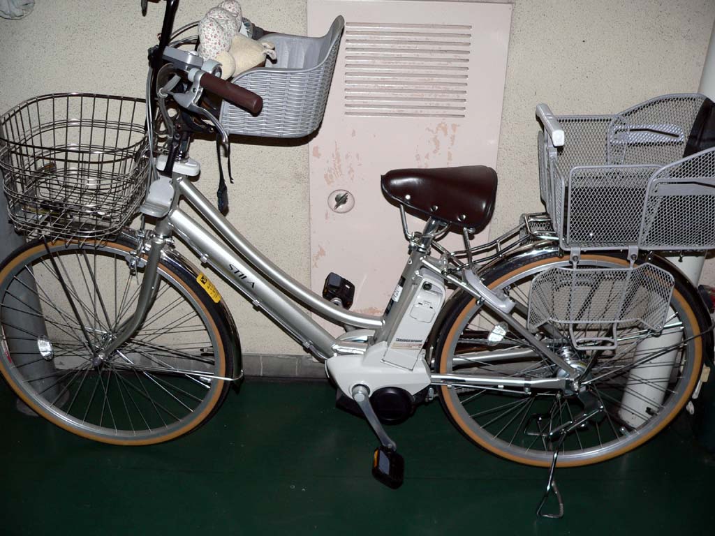 ... 自転車盗む 窃盗容疑で