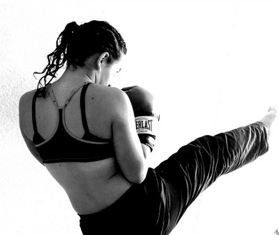 female-Kickboxer-img