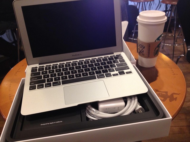 img3-MacBookAirを持ってスタバで開封の儀
