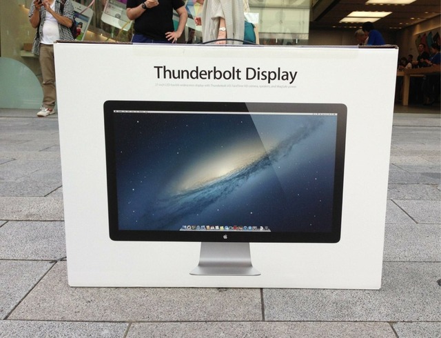 Apple-Thunderbolt-Display-before-WWDC2013