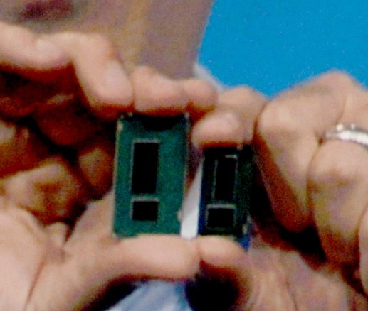 ULT HaswellとULT Broadwellのサイズ比較