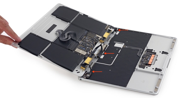 Open-New-MacBook-Bottom-Case2