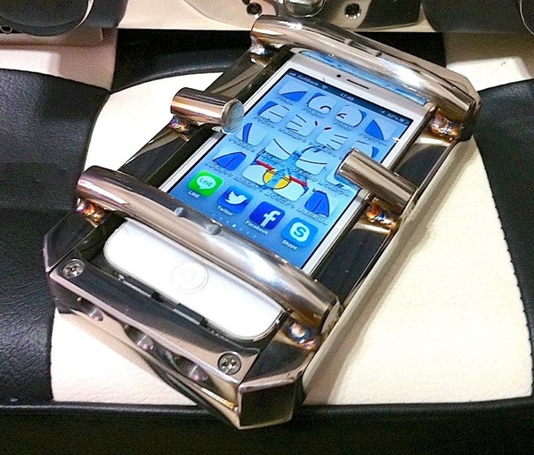 トラックで踏んでも壊れないiPhone5ケースを作ってみた。