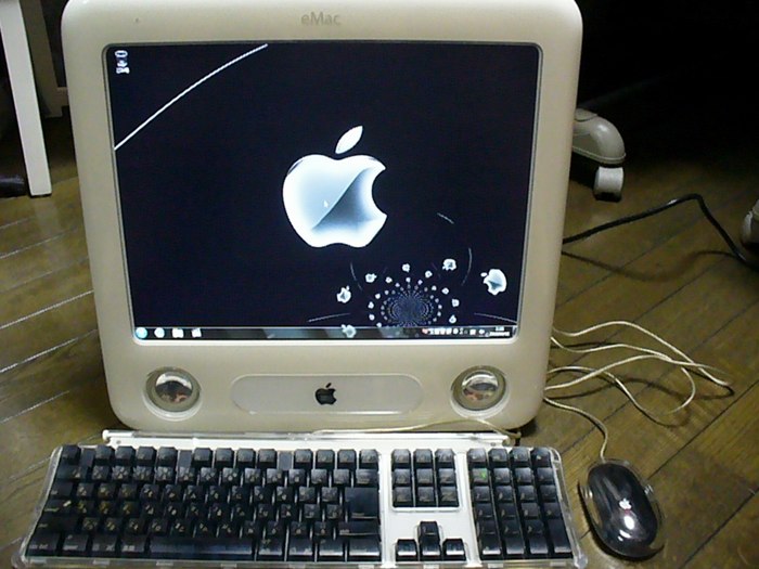 [Mac] eMacの筐体を壊さず作られた自作PCが見事だと話題。