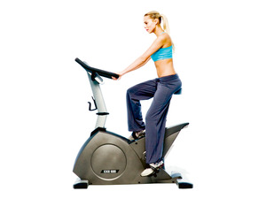 iPadやAppleTV使いながらエアロバイクこいでると、時間があっという間に過ぎてダイエットも結構楽しい