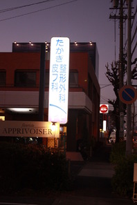 052