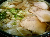 満月-ワンタン麺