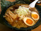 かい星-黒味噌炭麺