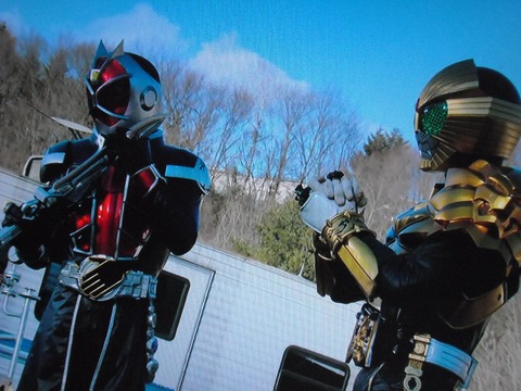 仮面ライダービルド・キョウリュウジャー　まとめ売り mqdefault.jpg
