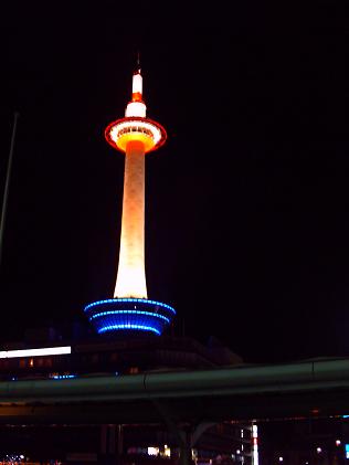 京都タワー夜