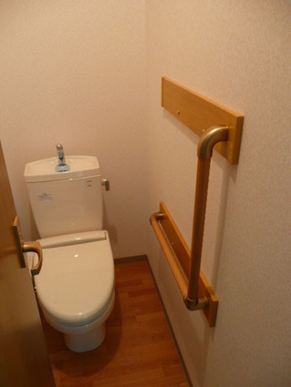 トイレ手すり