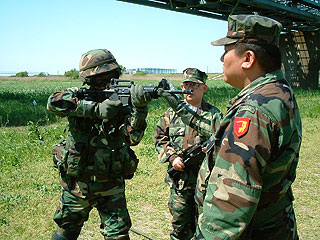 2004_0425_100630AA