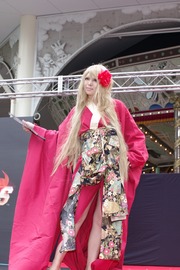 110614-cure-show-57