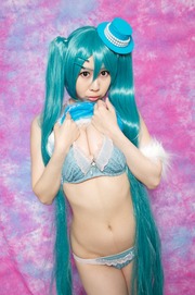 110627-romket-cos-88