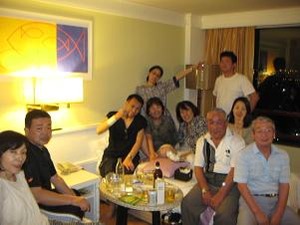 3次会はホテルで部屋呑み