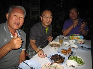 今年もコオロギを食べる