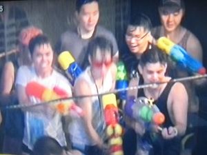 水鉄砲禁止のはずが