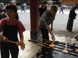 Jちゃん手を洗う