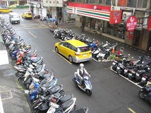 これぞ台湾の交通事情