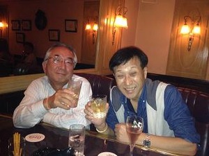 銀座のバーで呑む