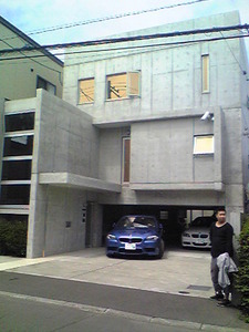 2362「BMWと息子」