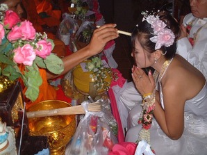 2148「ピン結婚式」