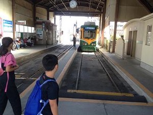 鹿児島駅行きの電車に乗る