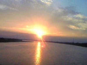 2149「メコン川の夕陽行き」