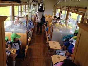 1つ目の駅で幼稚園児が乗ってきた