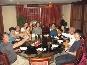 北京飯店で乾杯