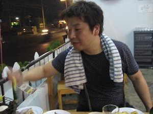 食べる食べる