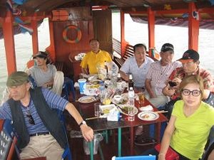 船上の宴会