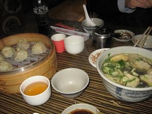 小龍包に麺