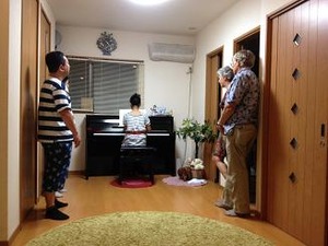 姪っ子の演奏を聴く