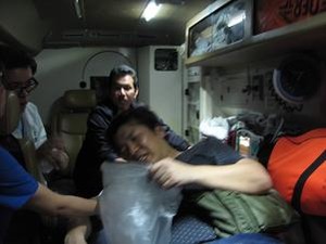 救急車の中では辛そうだった