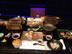 屋形船の会席膳