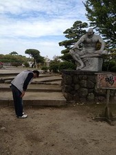 毎日呑んだくれてんじゃねぇど