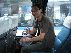 2579長距離バスの中