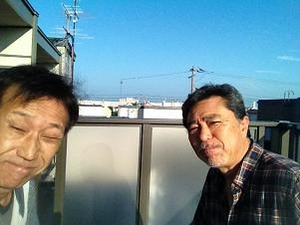 バルコニーテラスで乾杯す