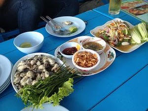 牡蠣とソムタム