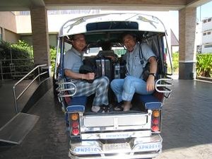 いざタイ国境へ