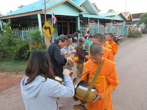 ノンカイでタンブン